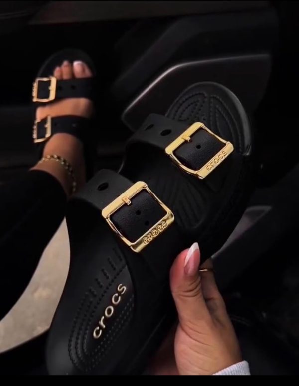 METALLIC SANDALS
